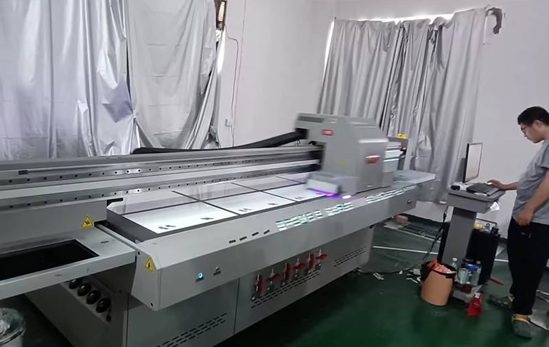 15UV-printing-machine.jpg